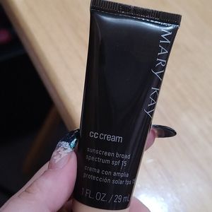 Mary Kay cc cream very light